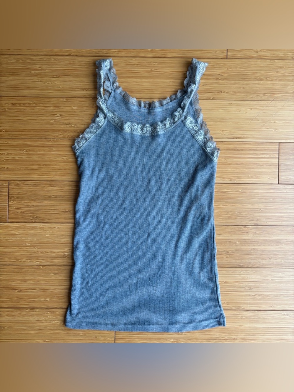 Y2K vintage gray lace tank top